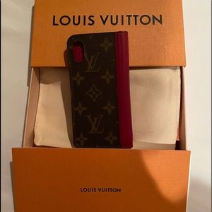 💯 Authentic Louis Vuitton iPhone X cell phone Folio in Ming Red!!